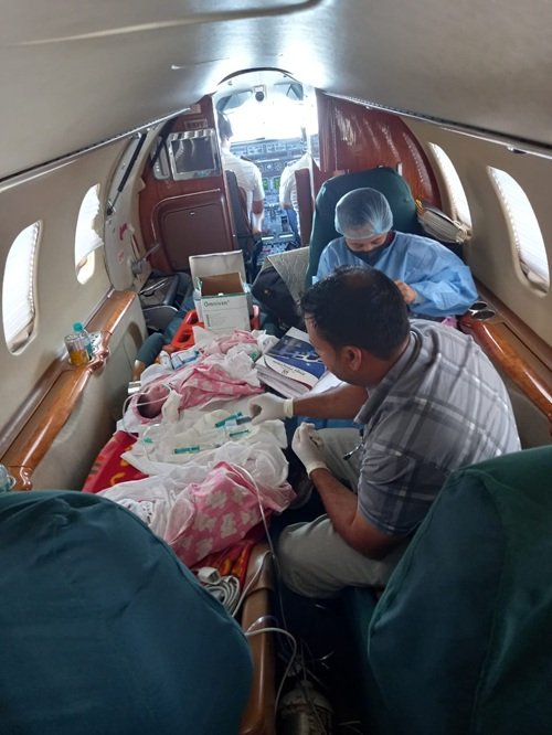 (ECMO)Patient Transportation with Extracorporeal Membrane Oxygenation